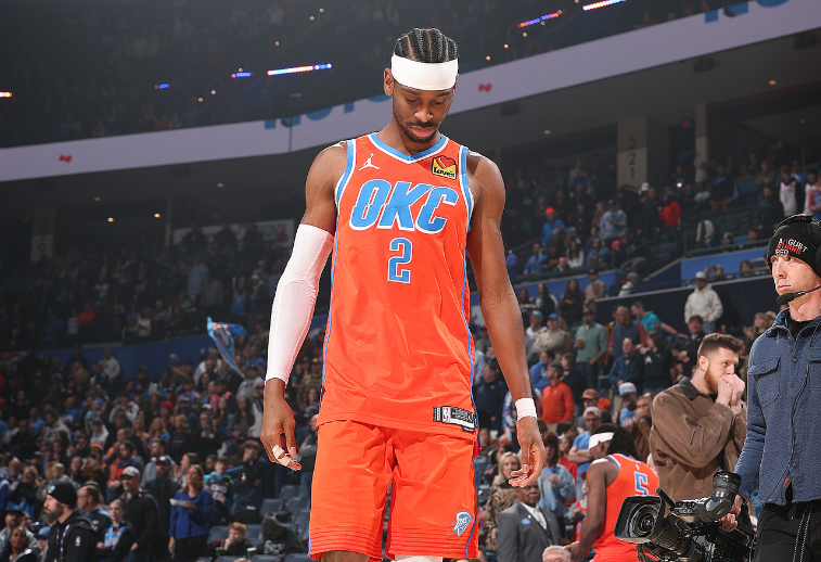 大冷！雷霆惜败猛龙无缘追平宇宙勇73胜 亚历山大24+6奎克利23+11